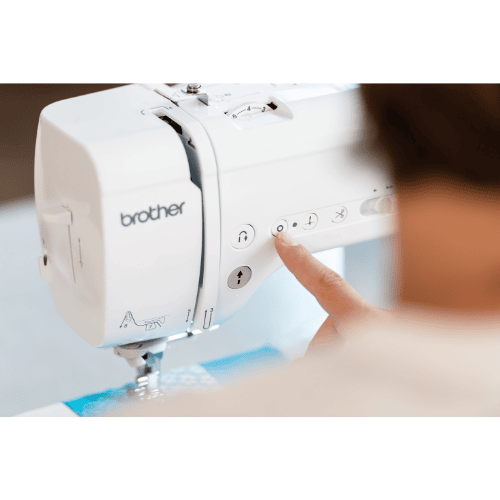 Brother Innov-is A150 sewing machine - Image 3