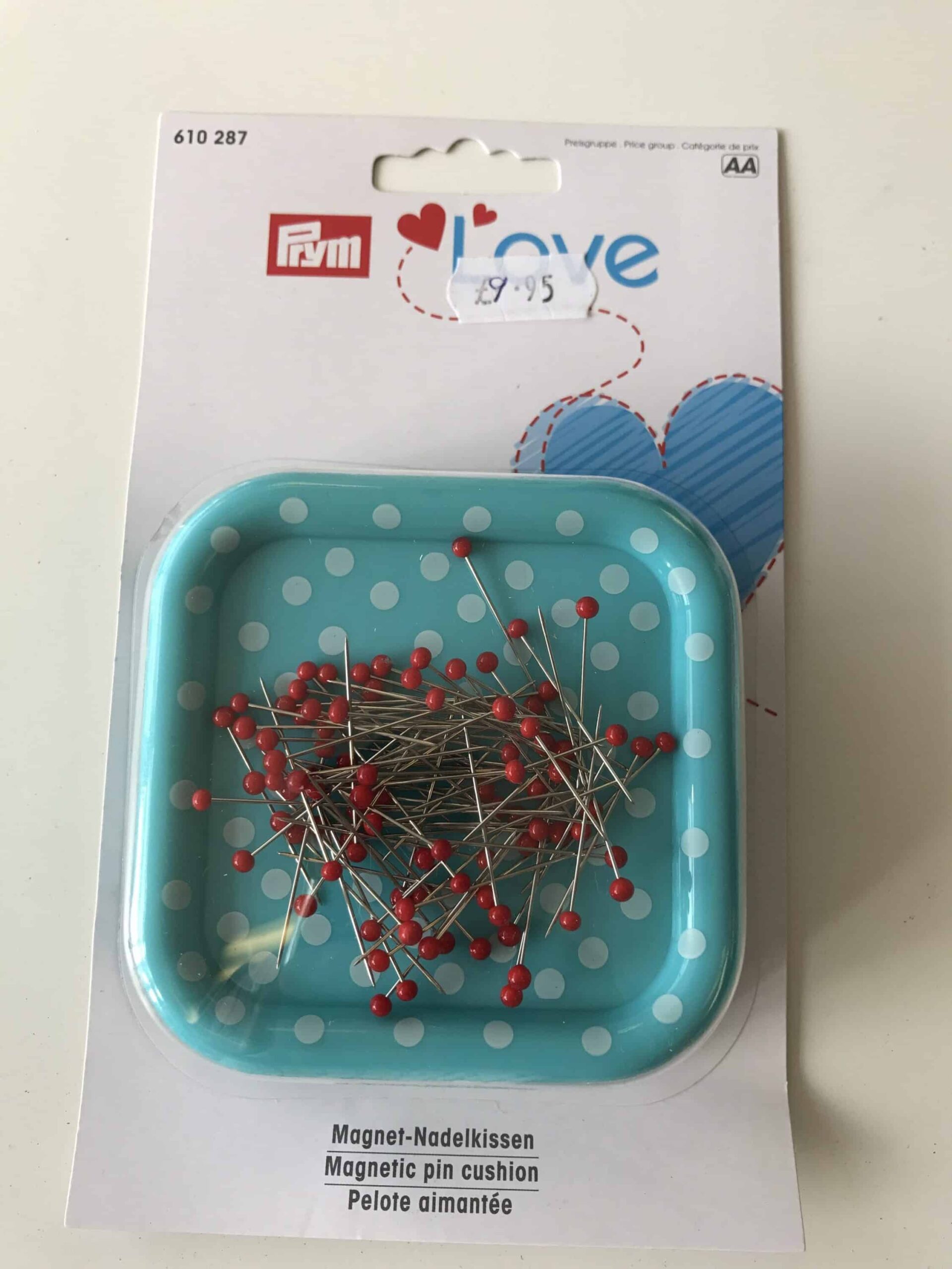 Prym Love Magnetic Cushion including Glasshead Pins