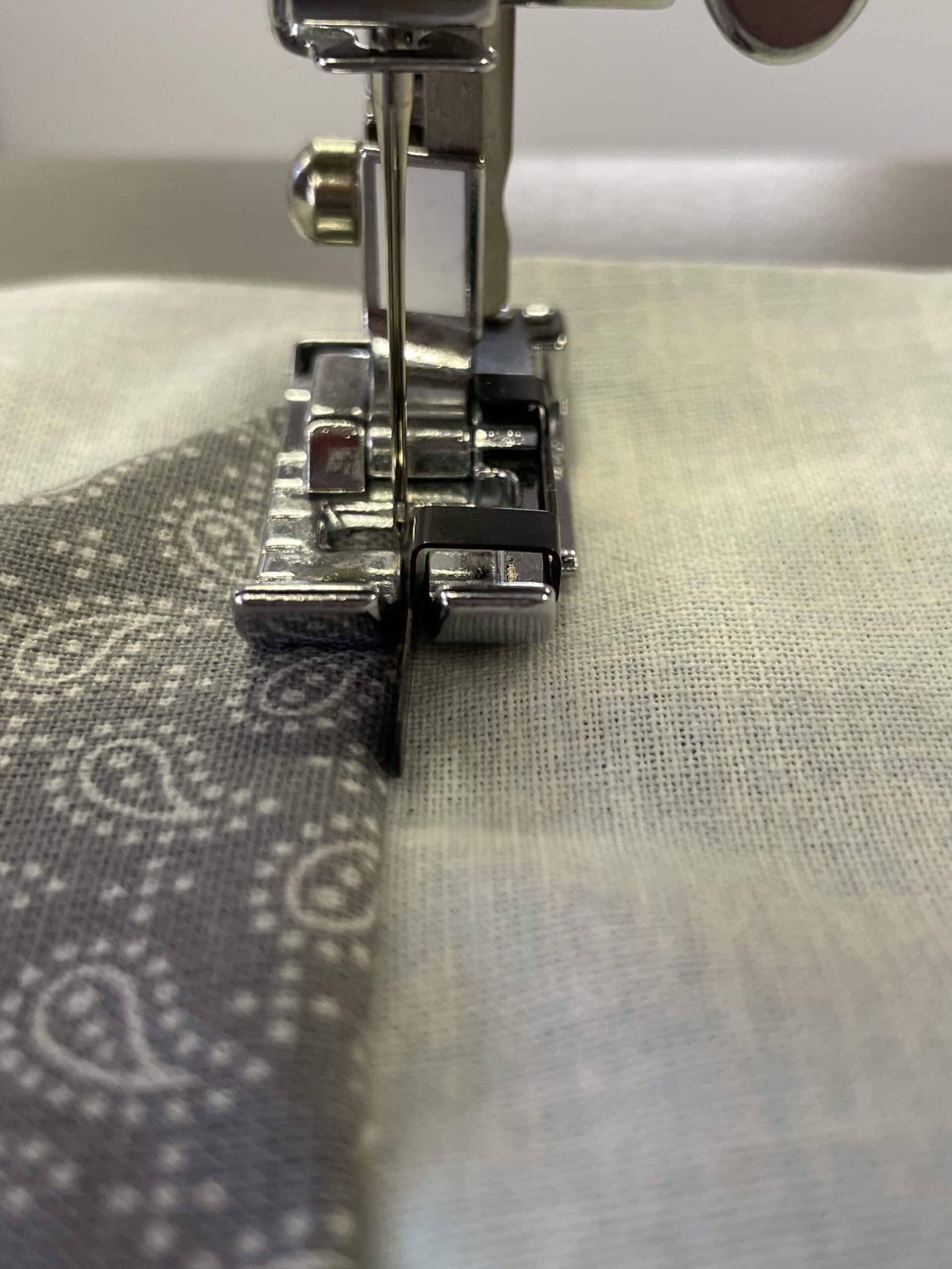Singer Stitch in the Ditch clip on foot. - Image 2
