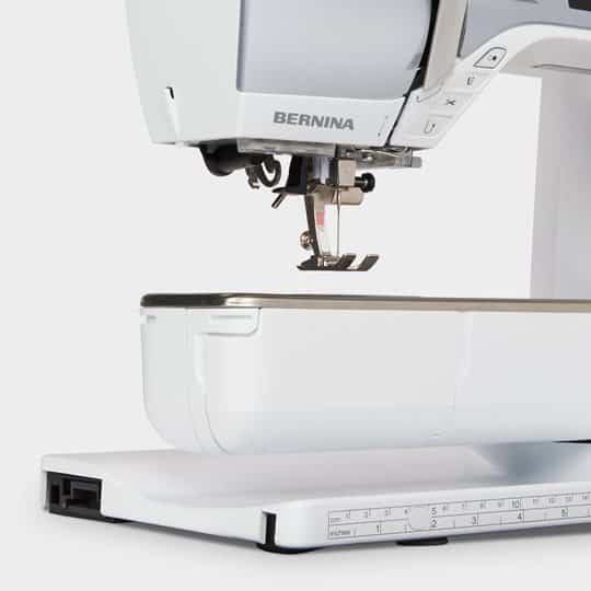 Bernina S-540 Sewing Machine - Image 7